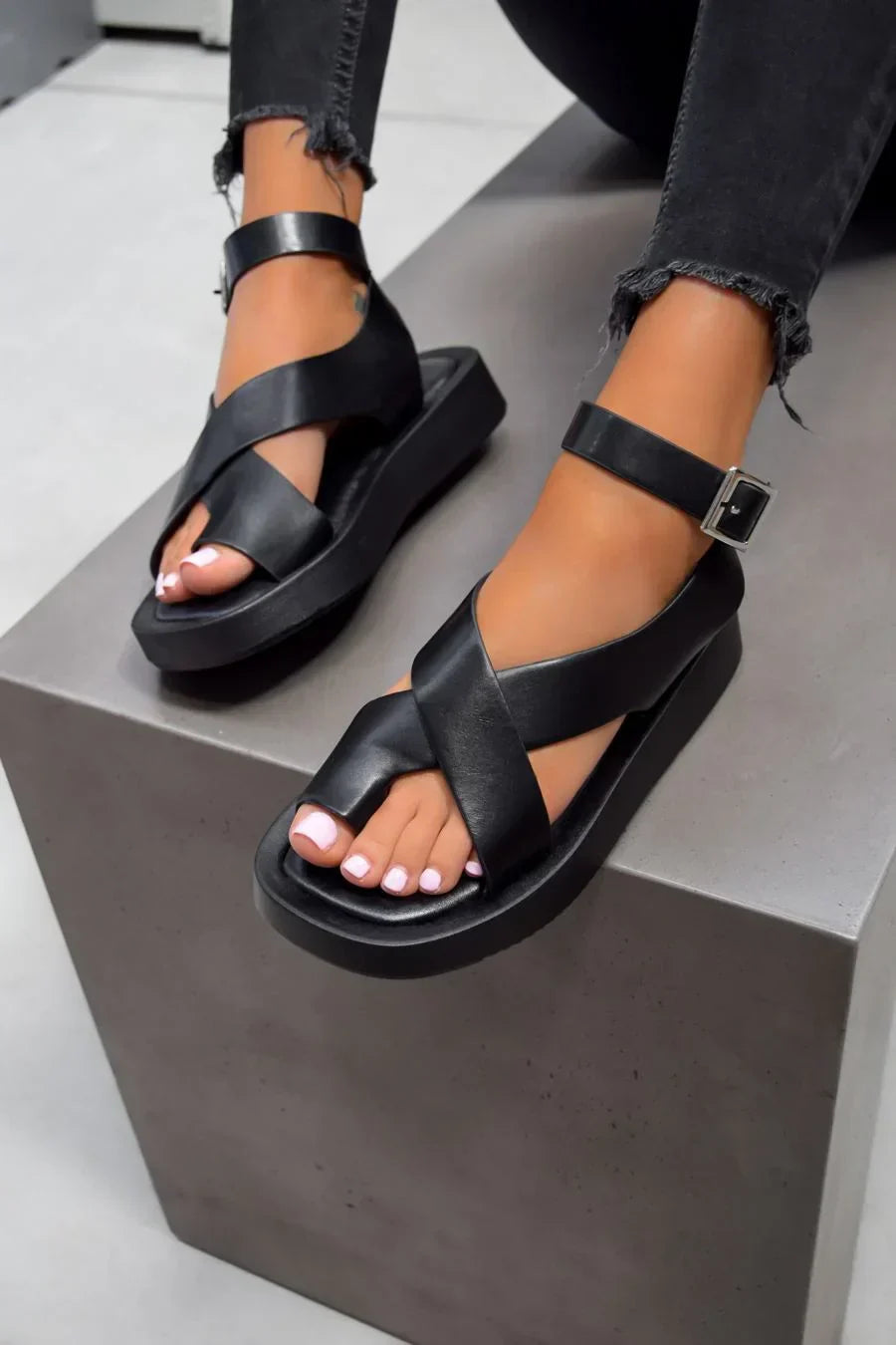 Neraya - Elegant & Casual Sandals