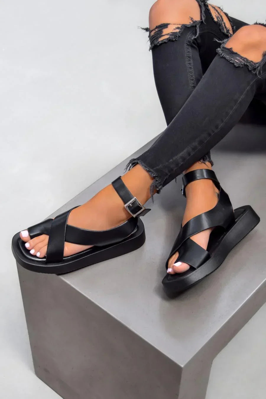 Neraya - Elegant & Casual Sandals