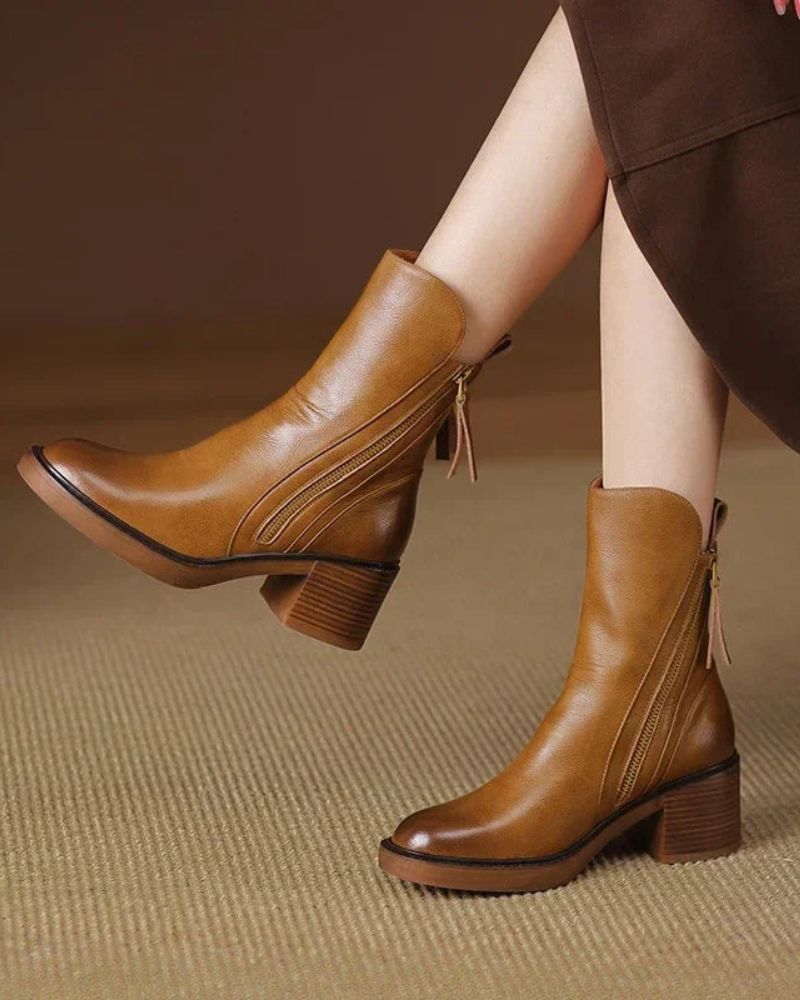 Helara™ - Elegant and Comfortable Black Leather Boots