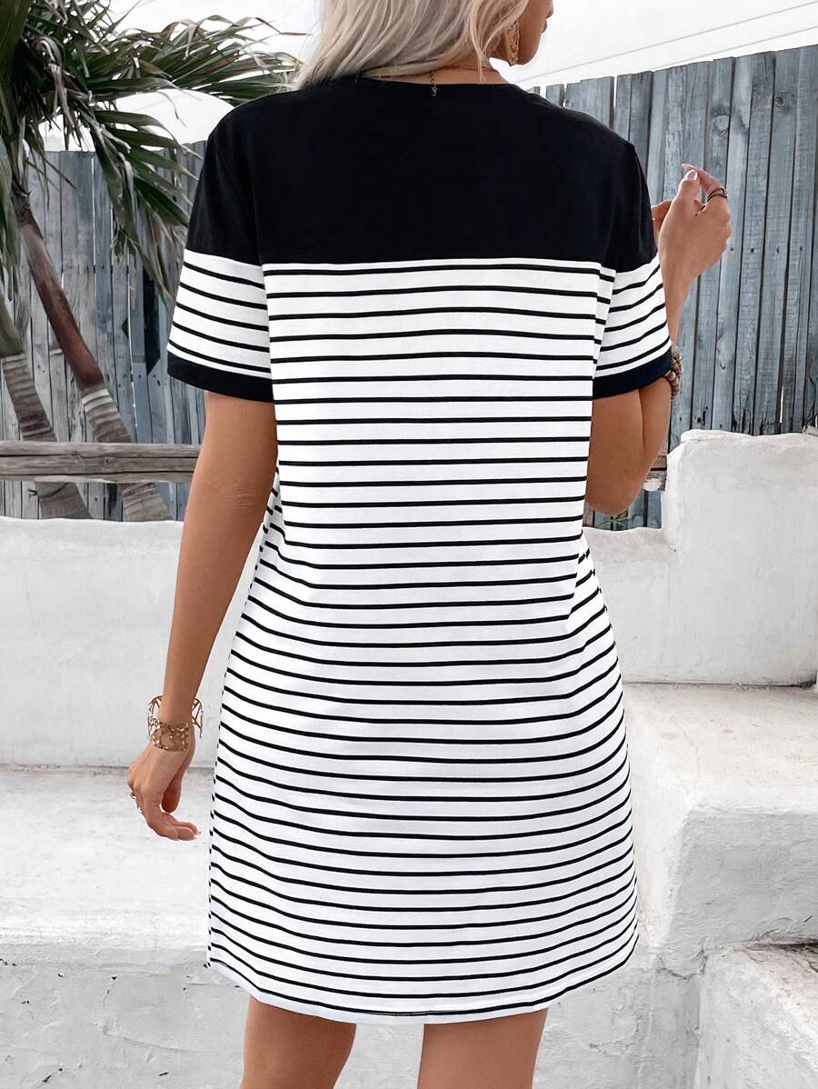 Leina - Stripes and Heart Patchwork Print Casual Dress