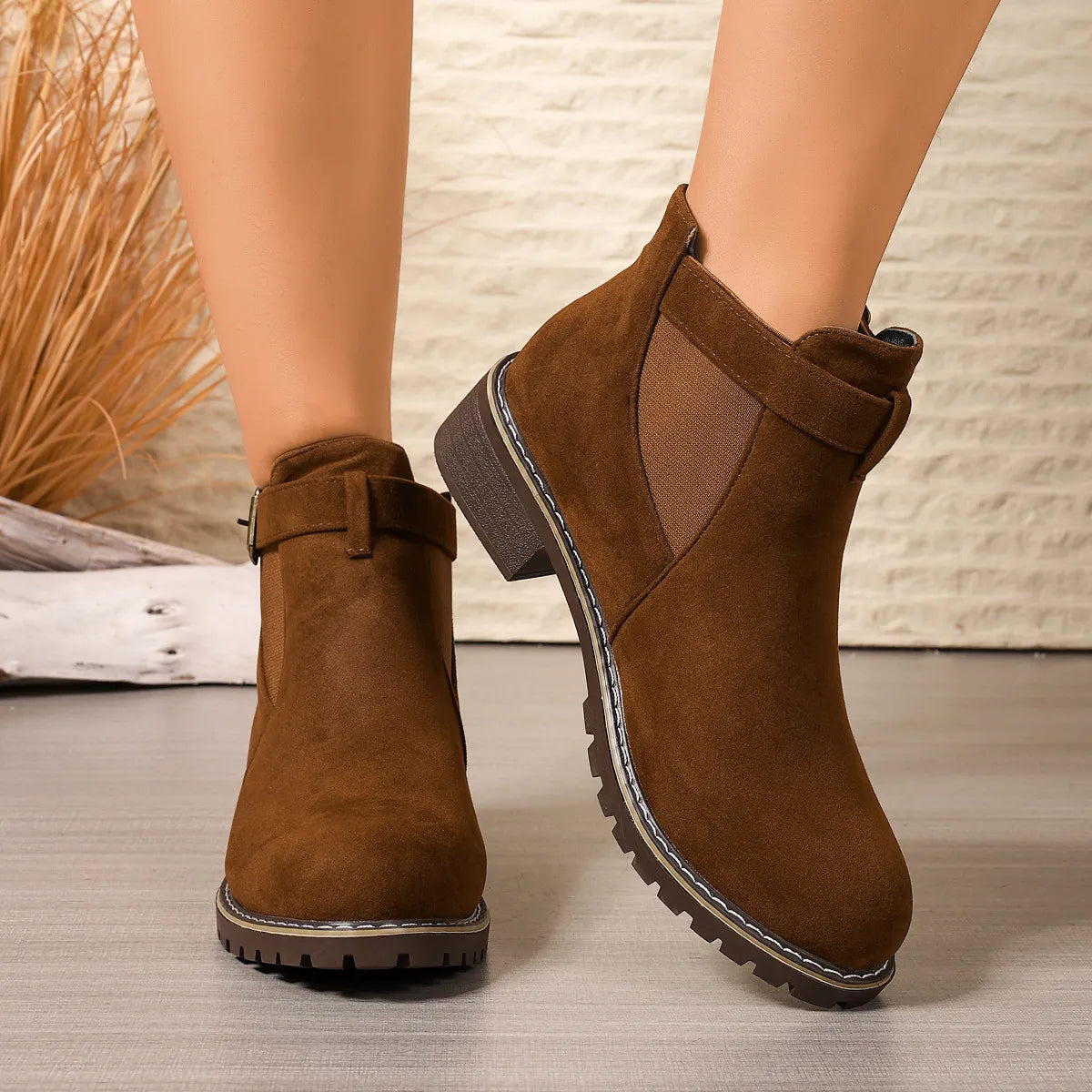 Gisarae - Elegant Vintage Style Flat Leather Ankle Boots