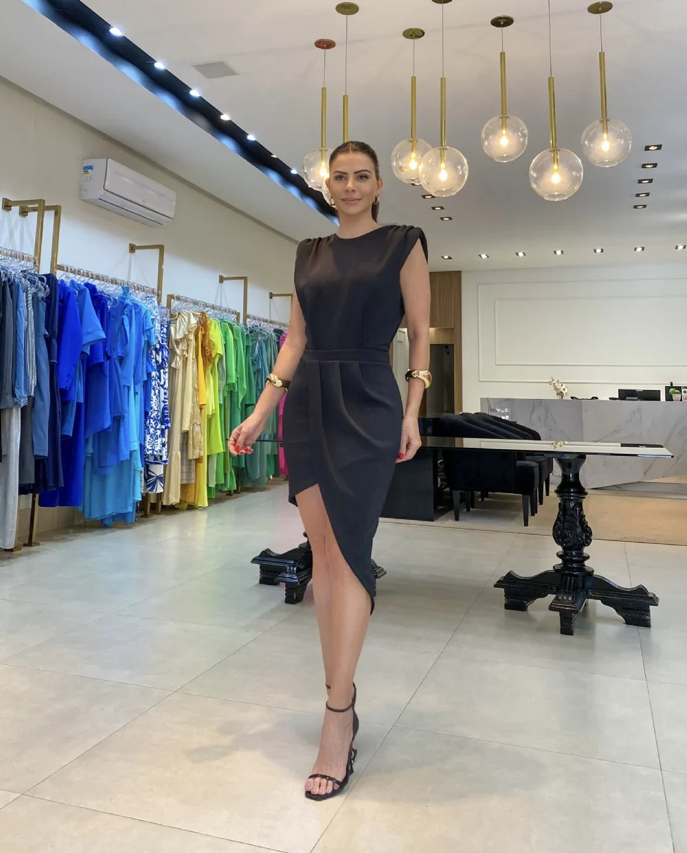 Vanya™ - Elegante en moderne jurk