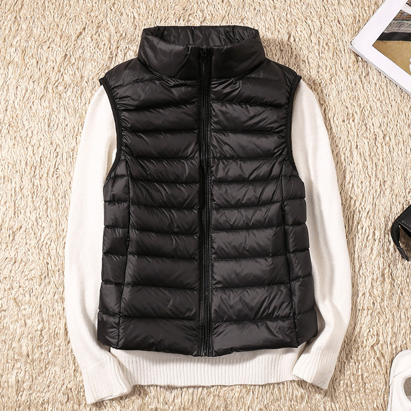 Quelora™ - Lightweight Pleated Gilet in Feathers for an Elegant Style