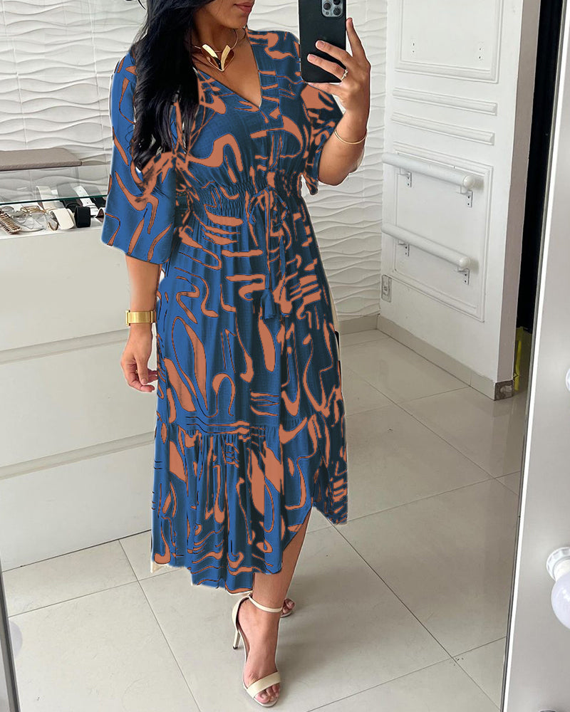 Sanae - Dress with V-neck and elegant print