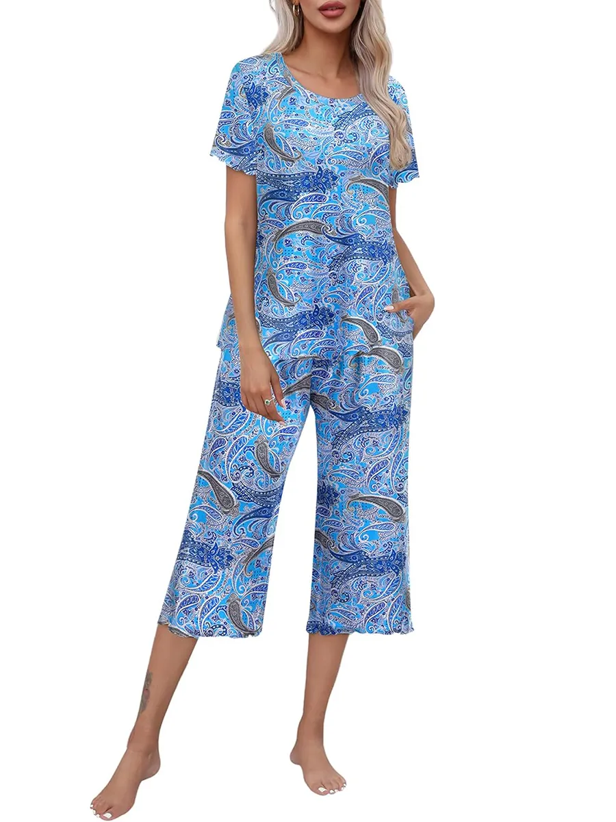 Olivine - Women's Short Sleeve Pyjama Set with Capri Pants