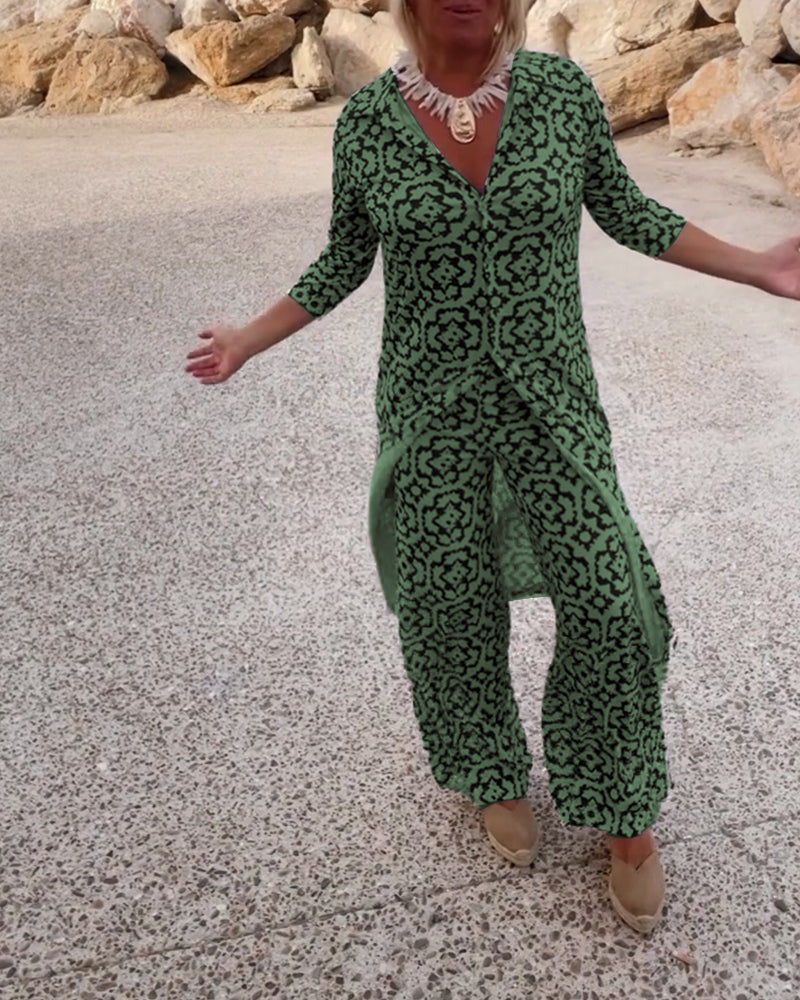 Livia - Vintage Printed Set with Lapel and Buttons