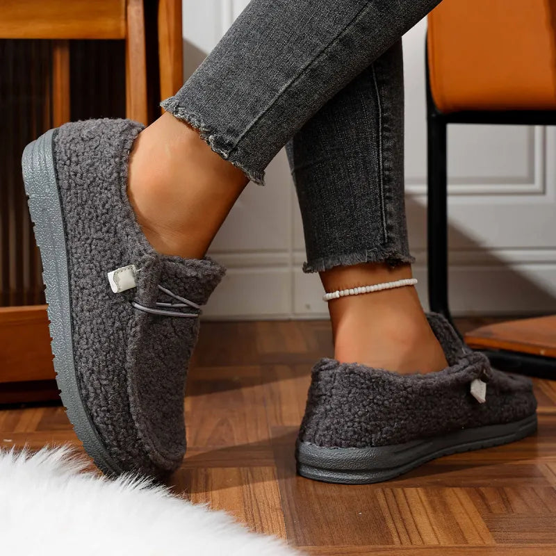 Kaelirae - Cosy Teddy Fabric Slippers