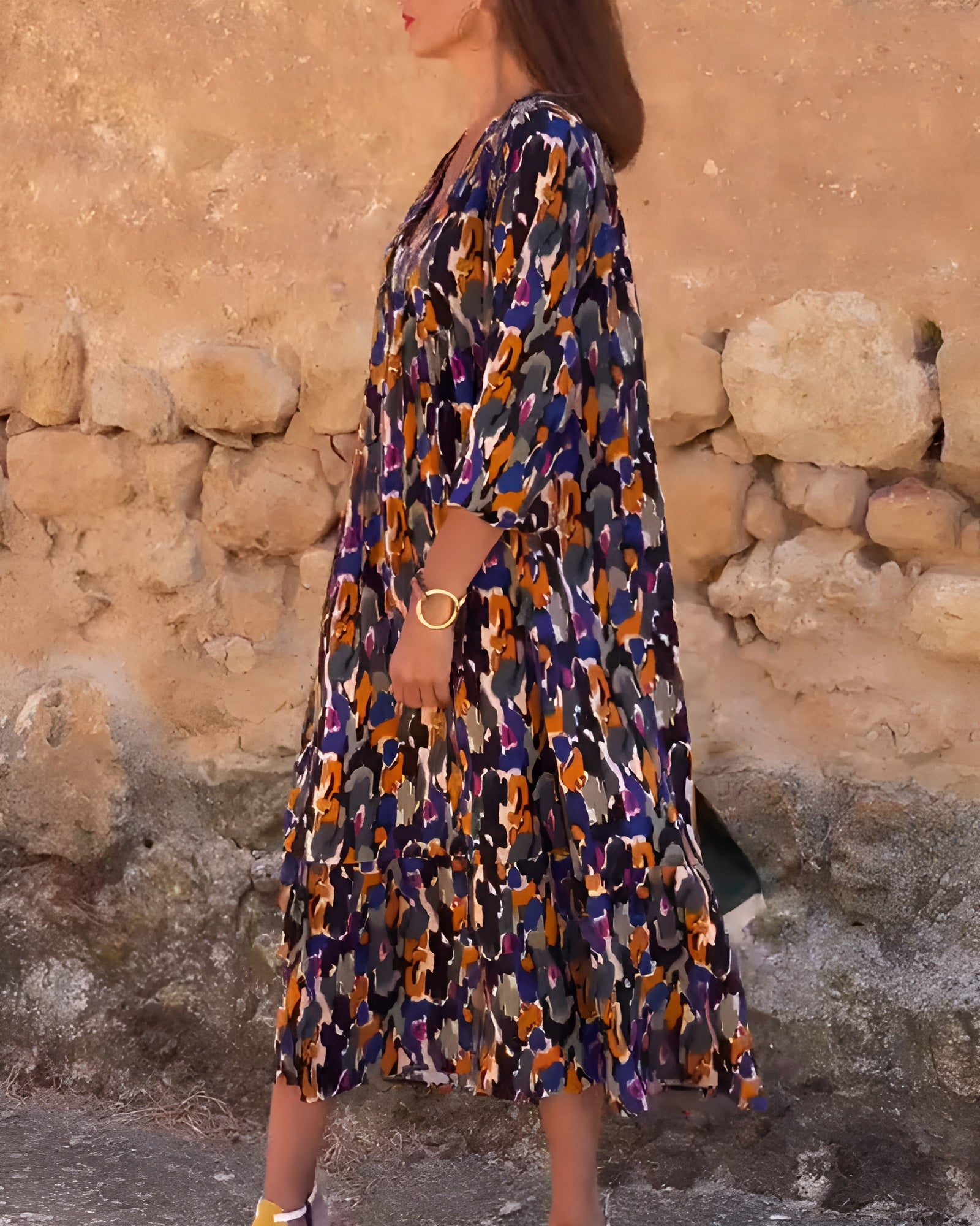 Lorina - Retro print V-neck dress