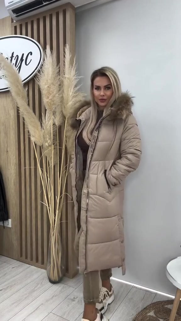 Elysavine - Long Winter Coat with Fur Collar