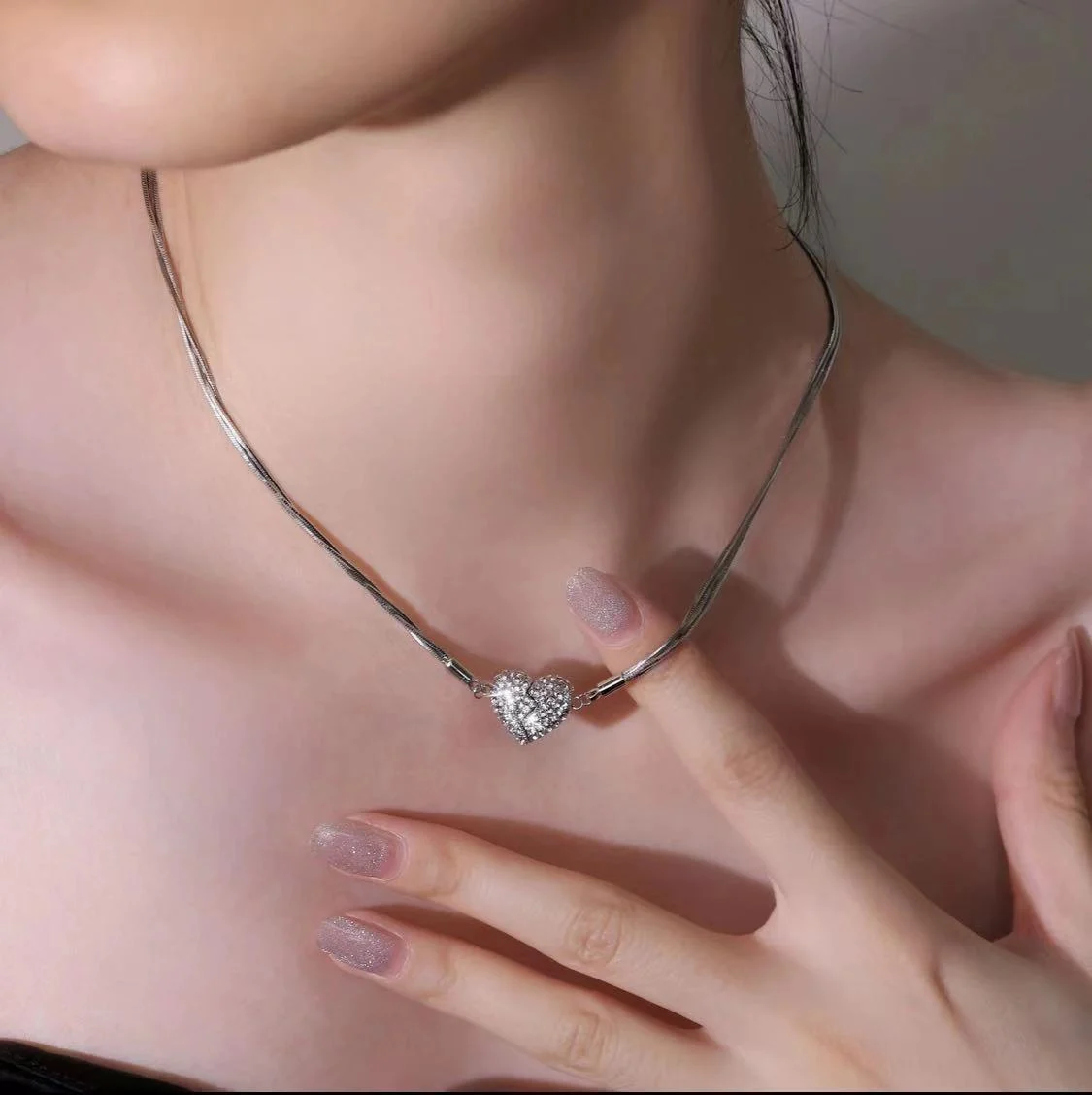 Tavionne - Magnetic Heart Necklace in Stainless Steel