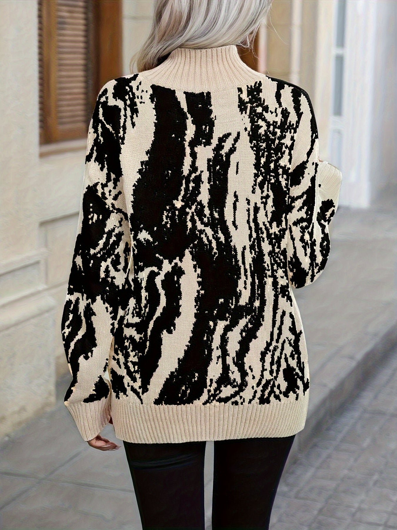 Nicole - Elegant two-tone stand-up collar sweater