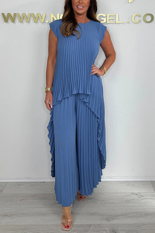 Nelia - Casual set with short-sleeved midi top and elasticated waist trousers
