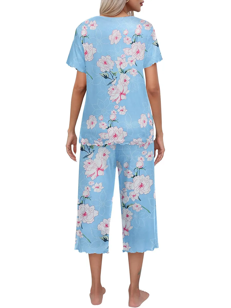 Olivine - Women's Short Sleeve Pyjama Set with Capri Pants