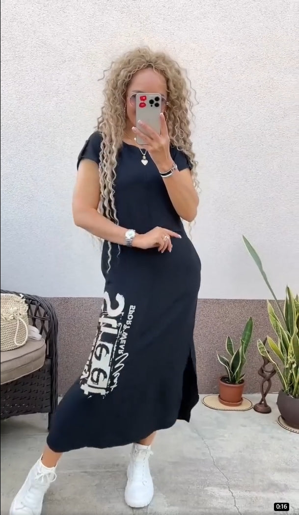 Delara - Letter Print Dress with Round Neckline and Slit over Pockets