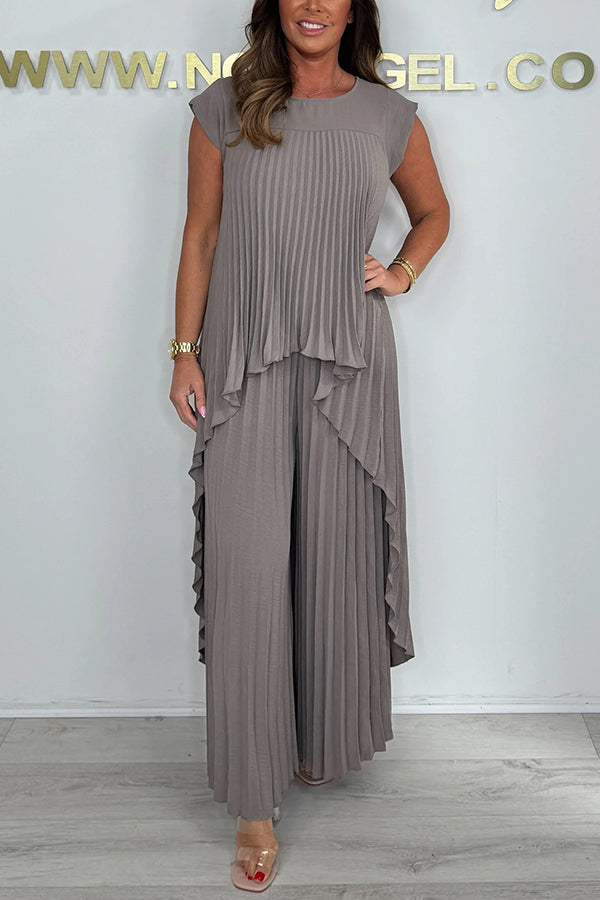 Nelia - Casual set with short-sleeved midi top and elasticated waist trousers