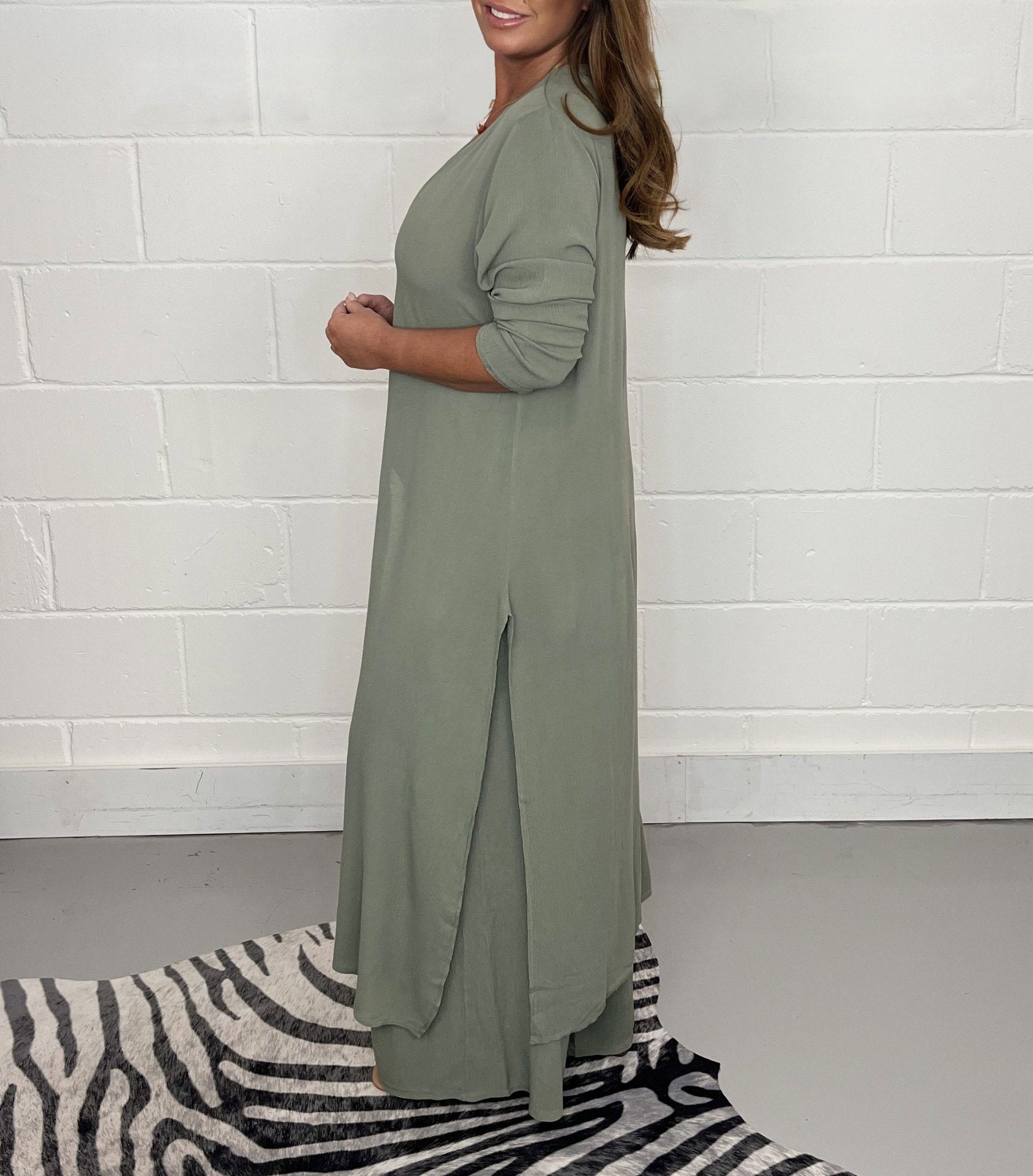 Eefje - Two Piece Spring Set