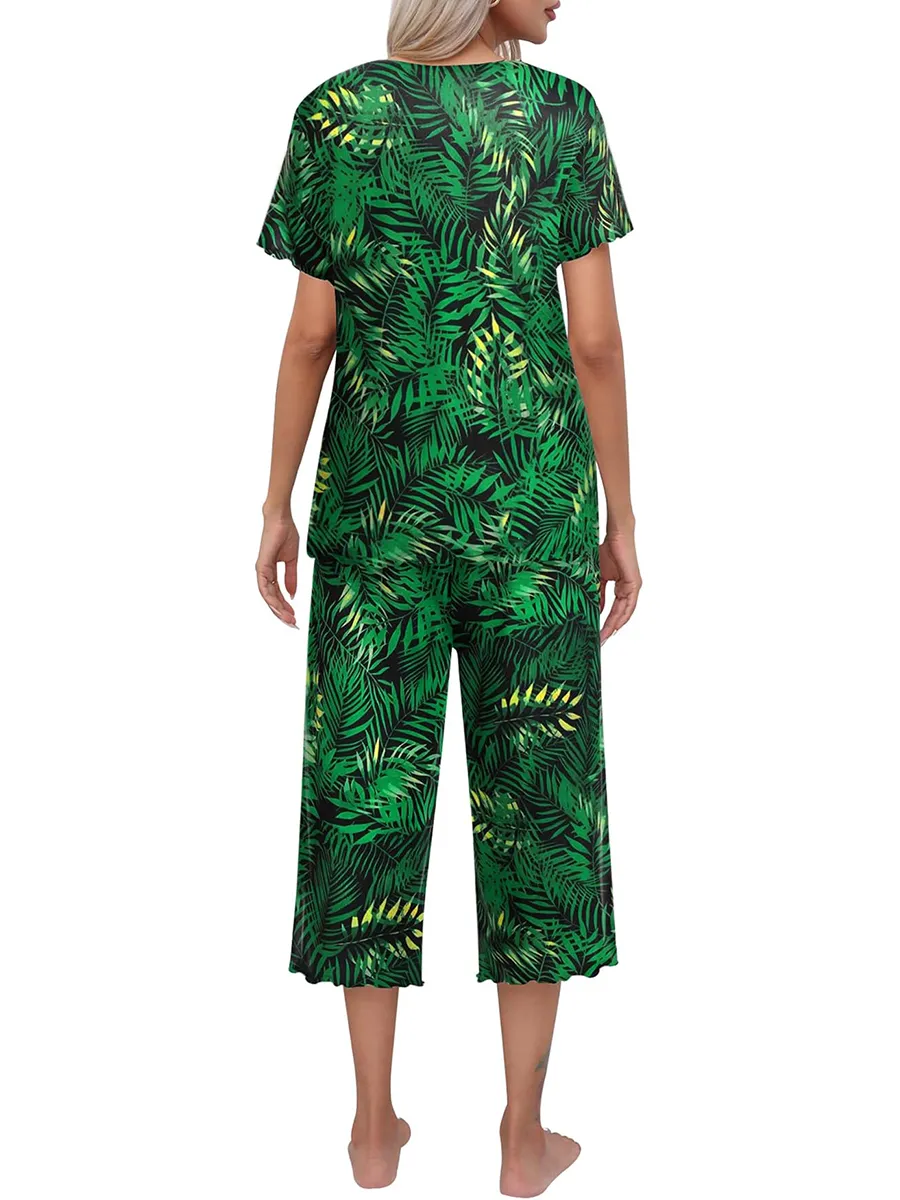 Olivine - Women's Short Sleeve Pyjama Set with Capri Pants