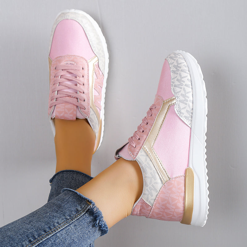Audrey Luce - Bróga Sneakers na mBan Galánta agus Chompord don Lá Laethúil