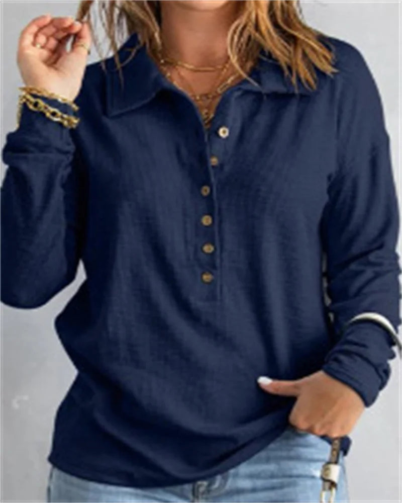 Marlène - Women's comfortable cotton V-neck shirt
