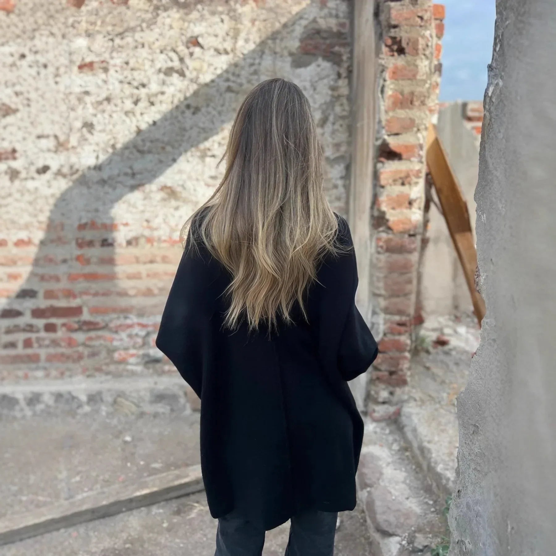 Giselora - Thick Knit Cardigan with Gold Buttons and Front Pockets