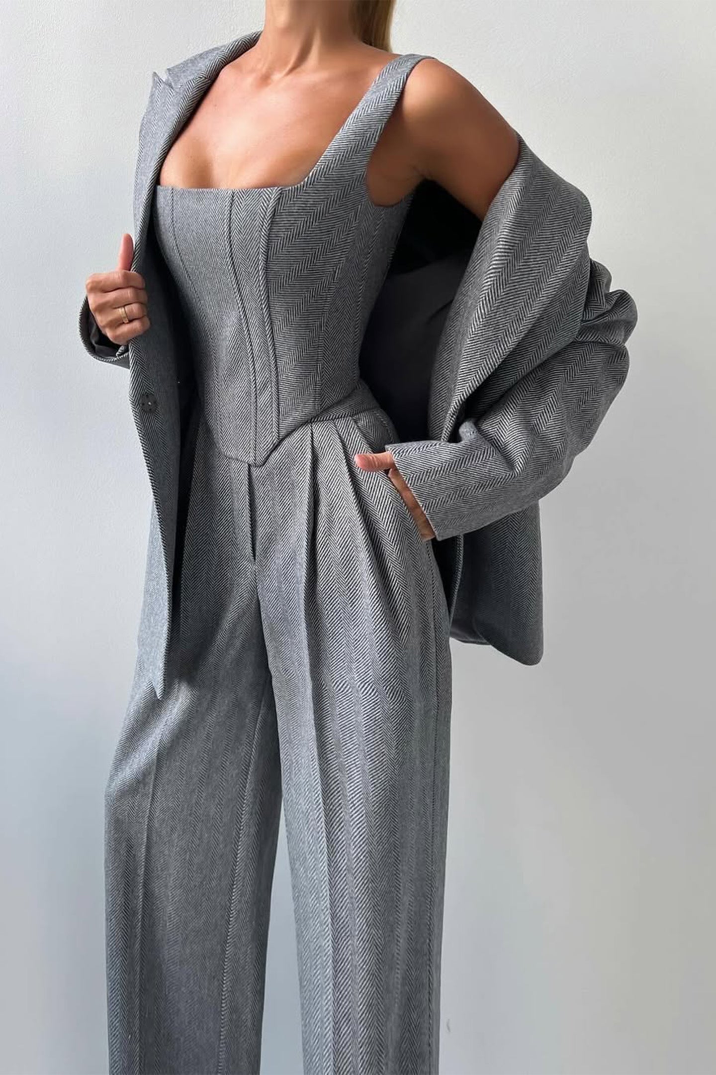 Renata - 3-piece suit with double-breasted blazer