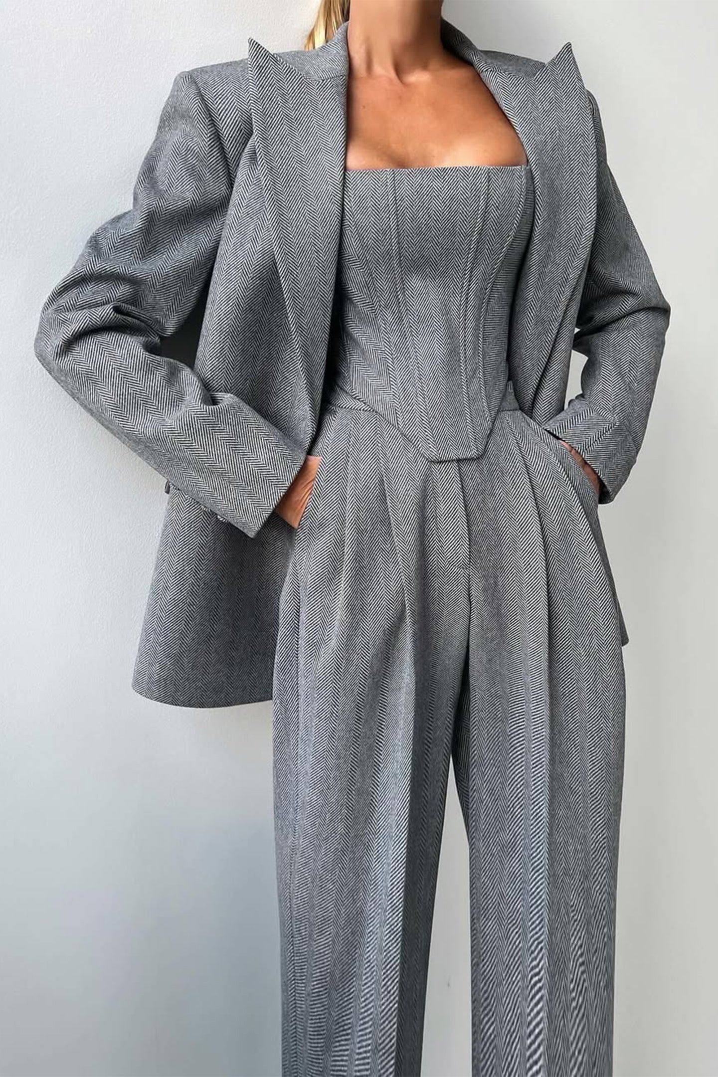 Renata - 3-piece suit with double-breasted blazer