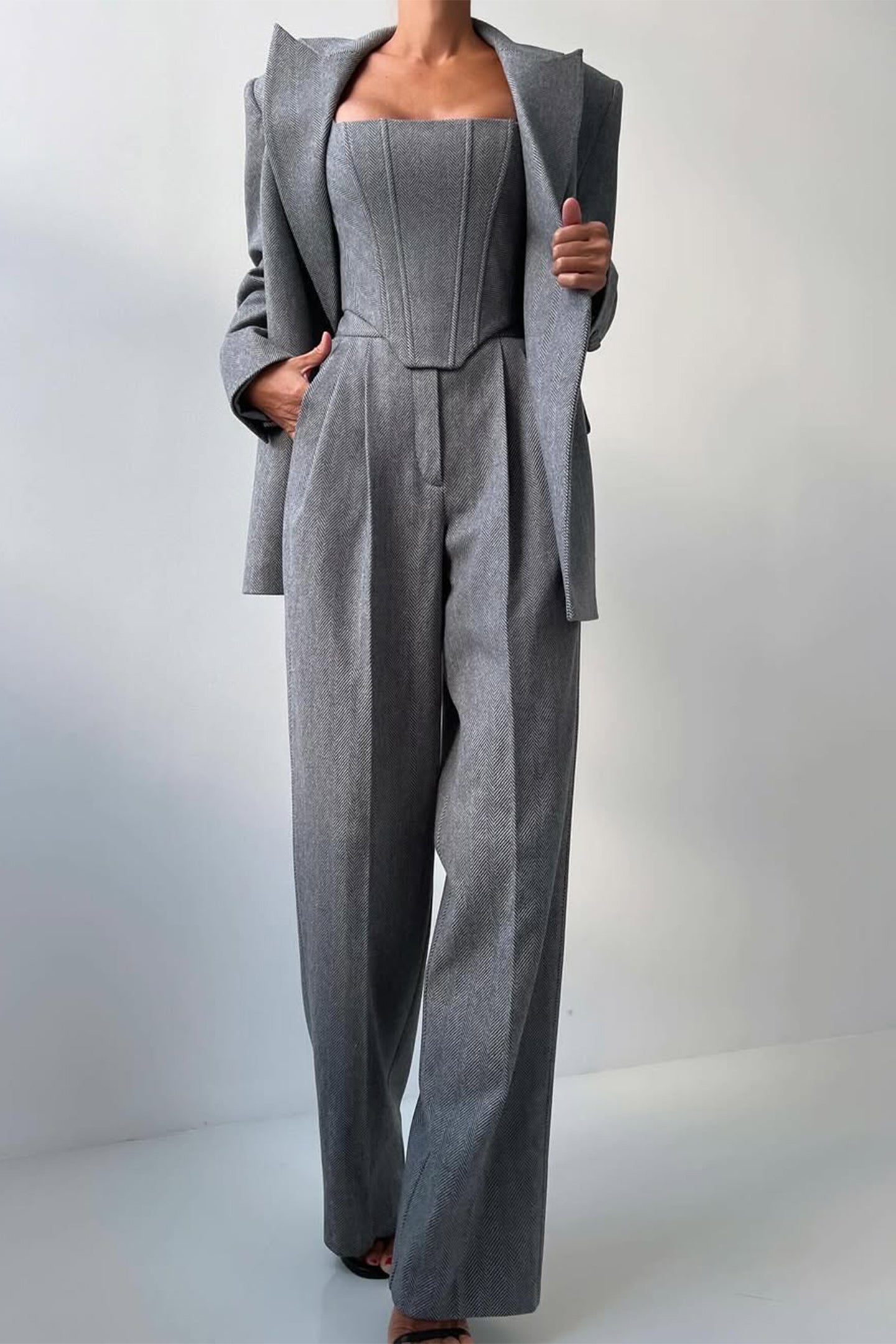 Renata - 3-piece suit with double-breasted blazer