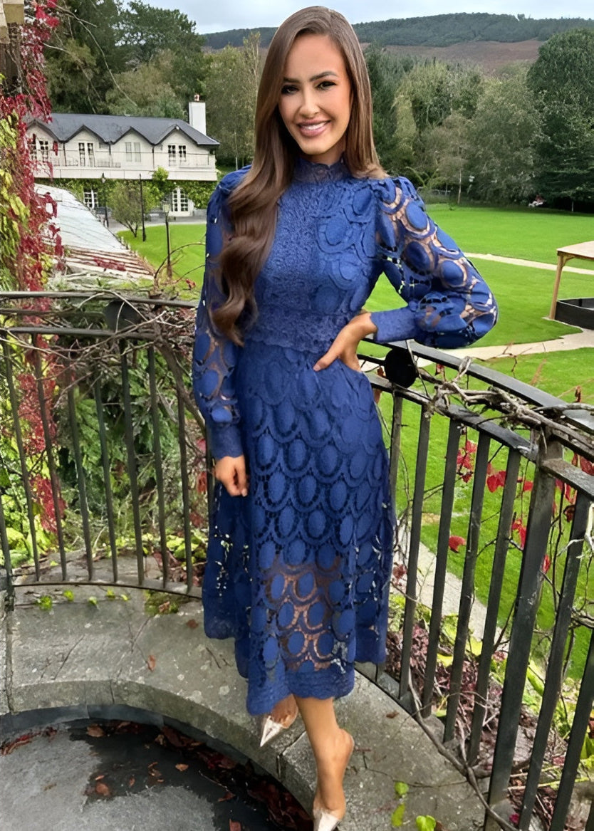 Dilia - Elegant lace dress