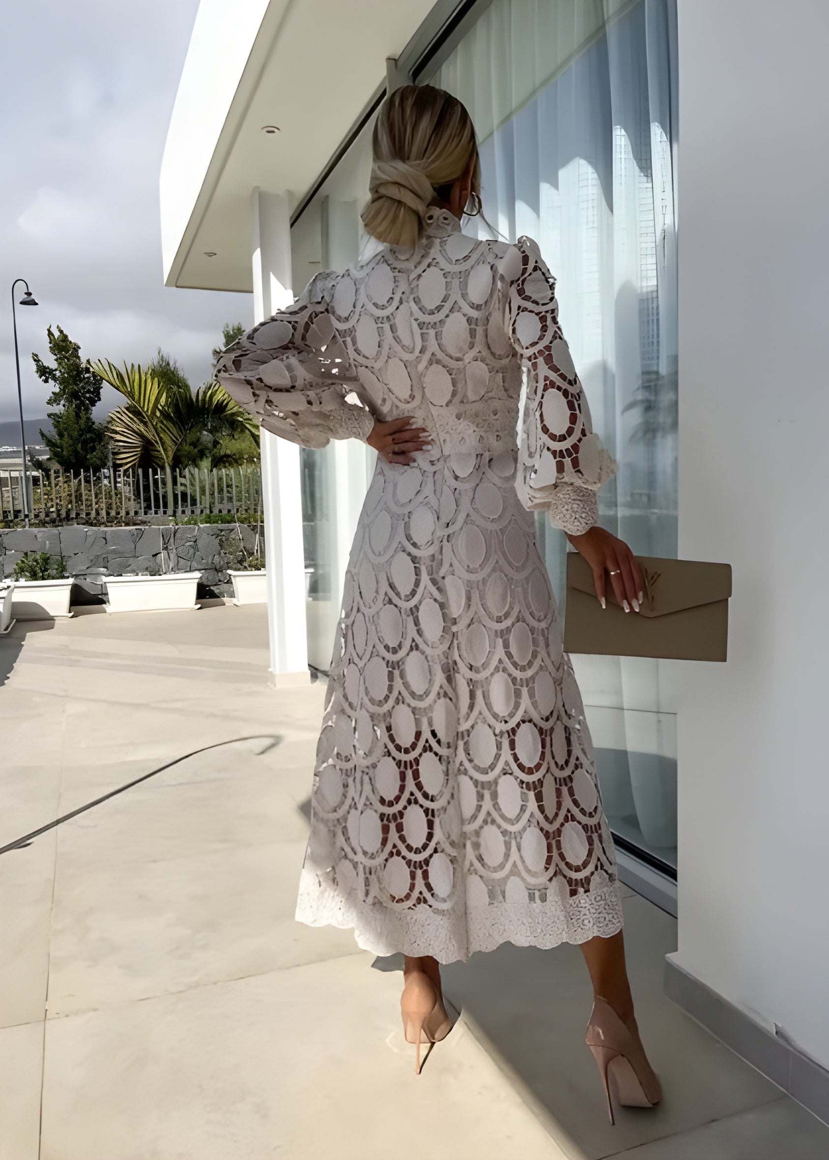 Dilia - Elegant lace dress