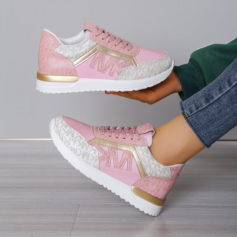 Audrey Luce - Bróga Sneakers na mBan Galánta agus Chompord don Lá Laethúil