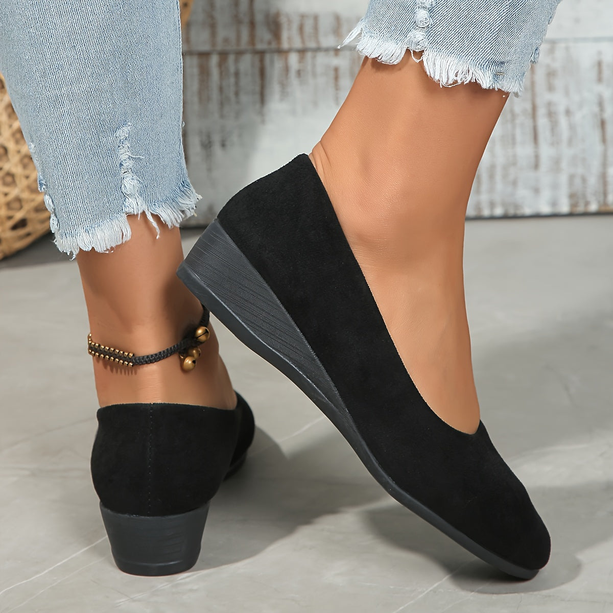Kaelinne - Chic and Comfortable Wedge Heeled Ballet Flats