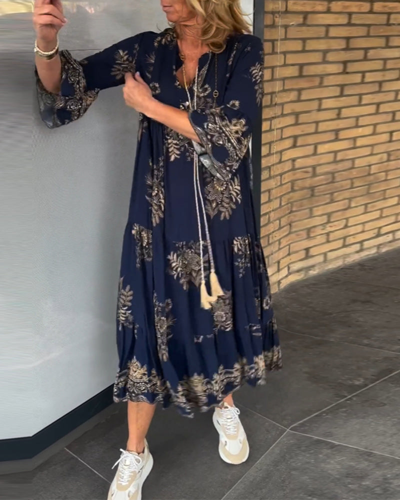 Meline - Vintage V-Neck Ample Dress