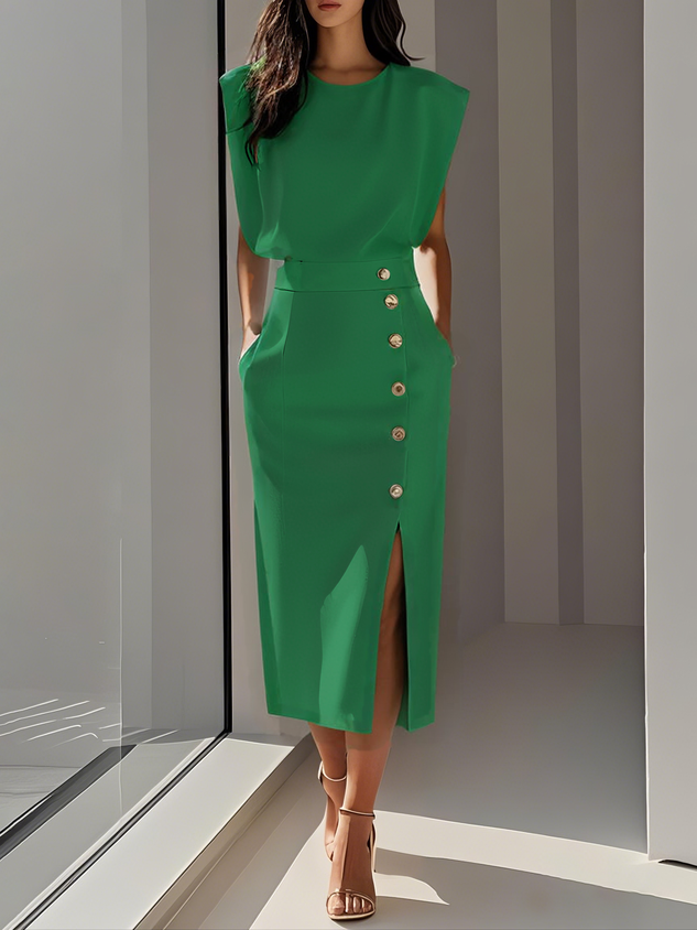 Floralia™ - Plain midi dress with button slit and round neckline