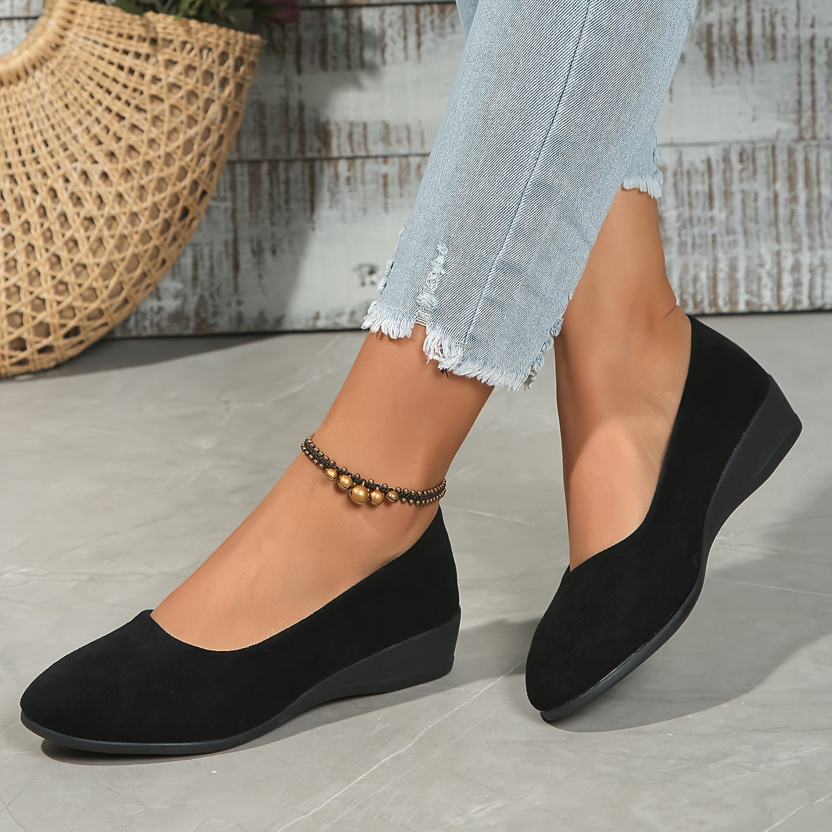 Kaelinne - Chic and Comfortable Wedge Heeled Ballet Flats