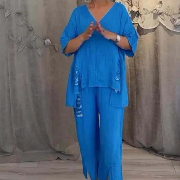 Lunessa - Women's set with V-neckline, 2 pieces