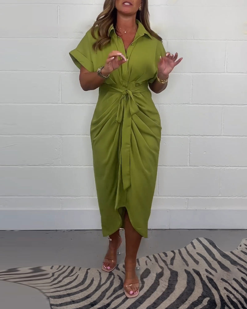 Marit - Elegant Pleated Dress with Shirt Collar