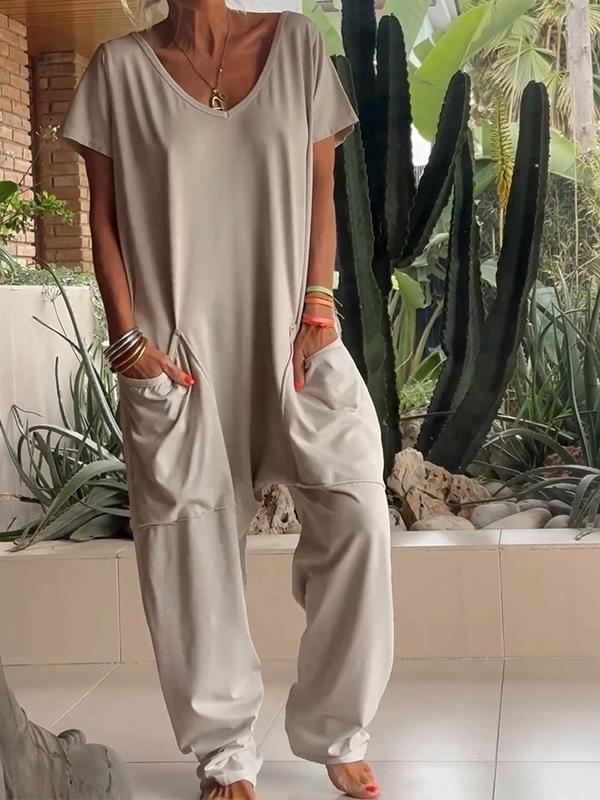 Zaria™ - Elegant V-Neck Jumpsuit: A Simple, Sophisticated and Versatile Style