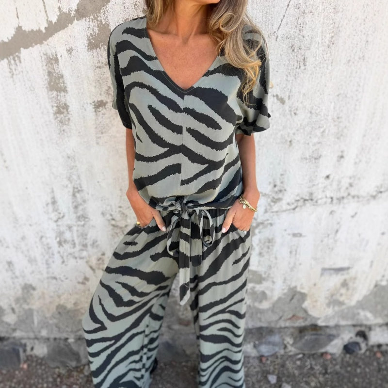 Alina - Zebra print v-neck top and pant set