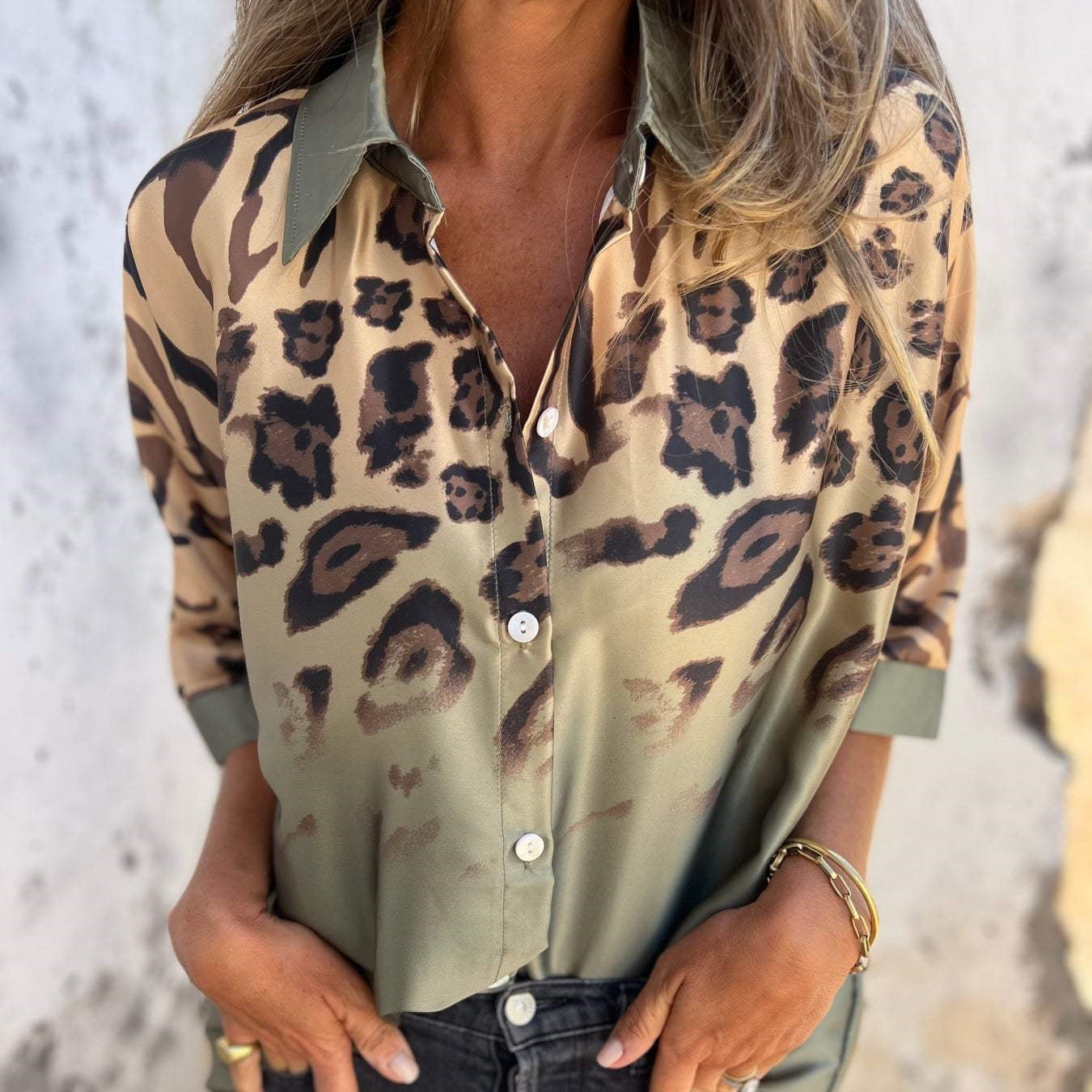 Marthe - Women's leopard button-down shirt