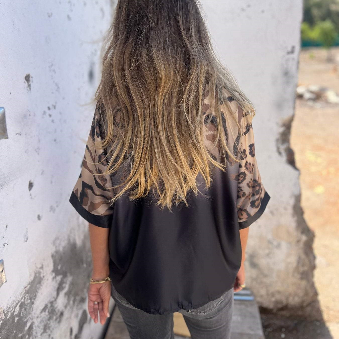 Marthe - Women's leopard button-down shirt