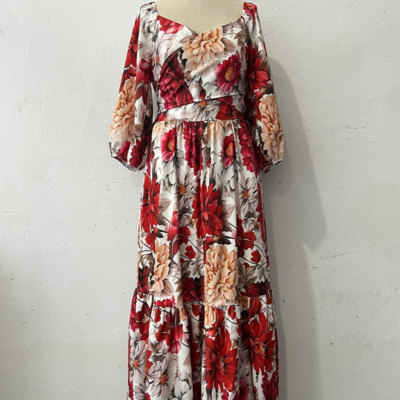 Paulina - Floral V-Neck Pleated Dress