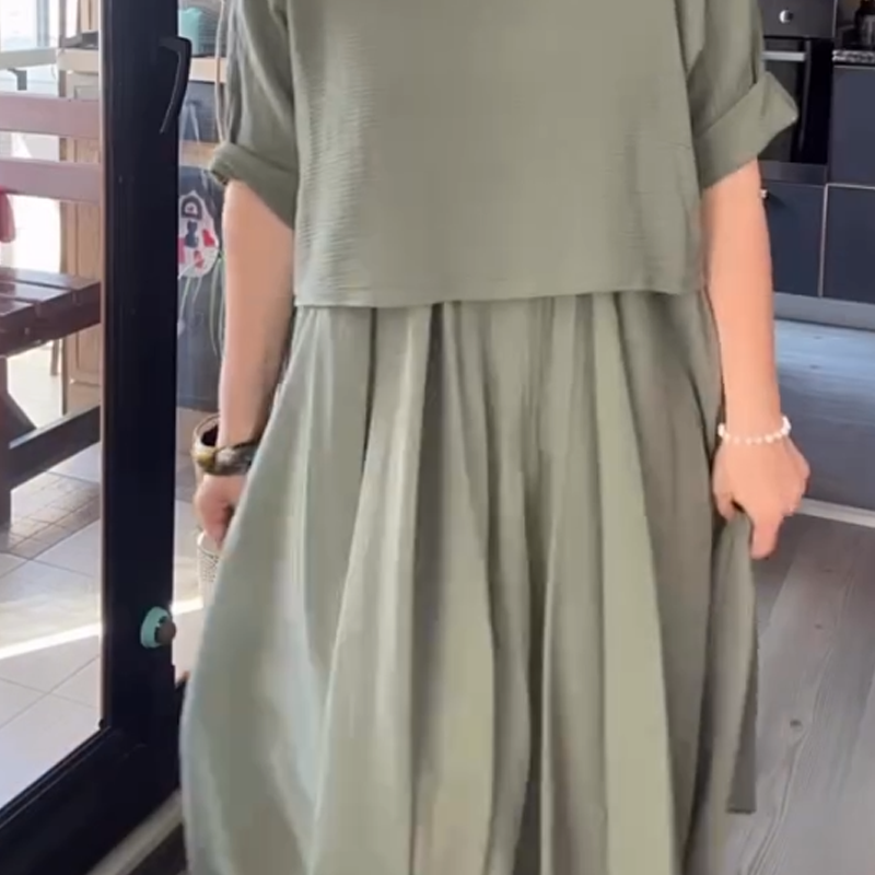 Fiorenza – Two-piece cotton and linen blouse and skirt set for women