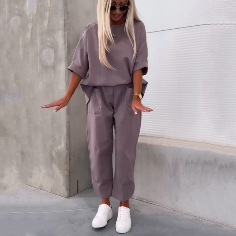 Ilina - Two Piece Short Sleeve Top and Pants Set