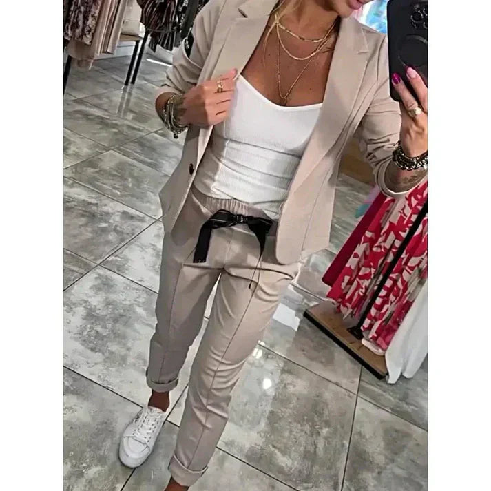 Rosindra - Two-piece set with flowing jacket and comfortable jogging pants
