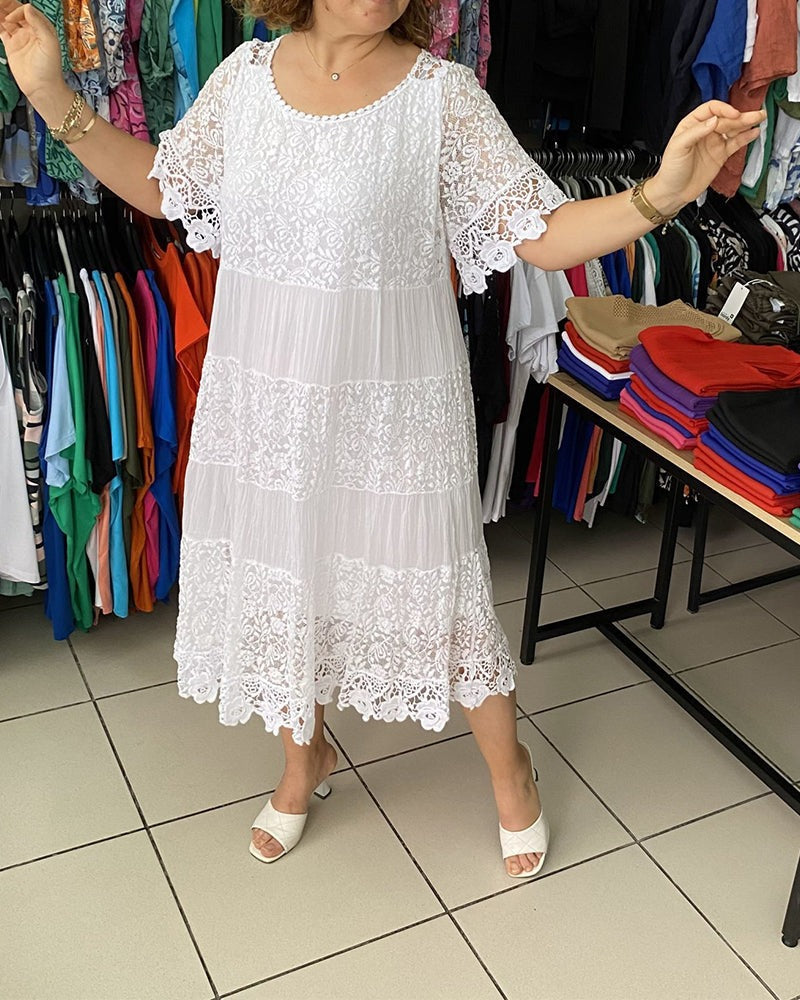Gwenira™ - Elegant Plain Lace Dress - Subtle Refinement for All Occasions.