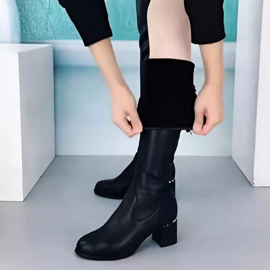 Kaelivra - Warm Leather Ankle Boots for Women