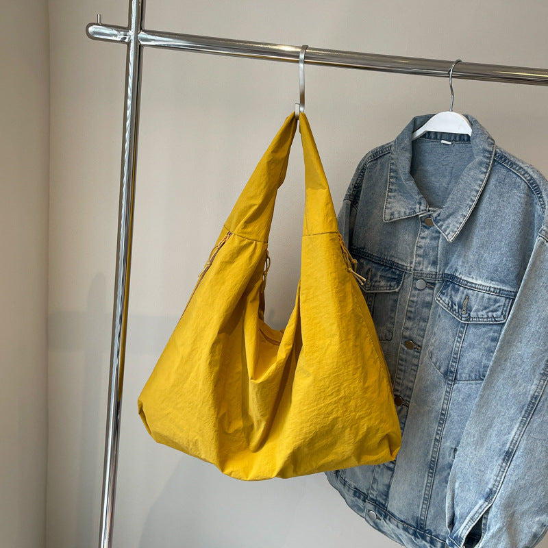 Helindra - Spacious and elegant tote bag