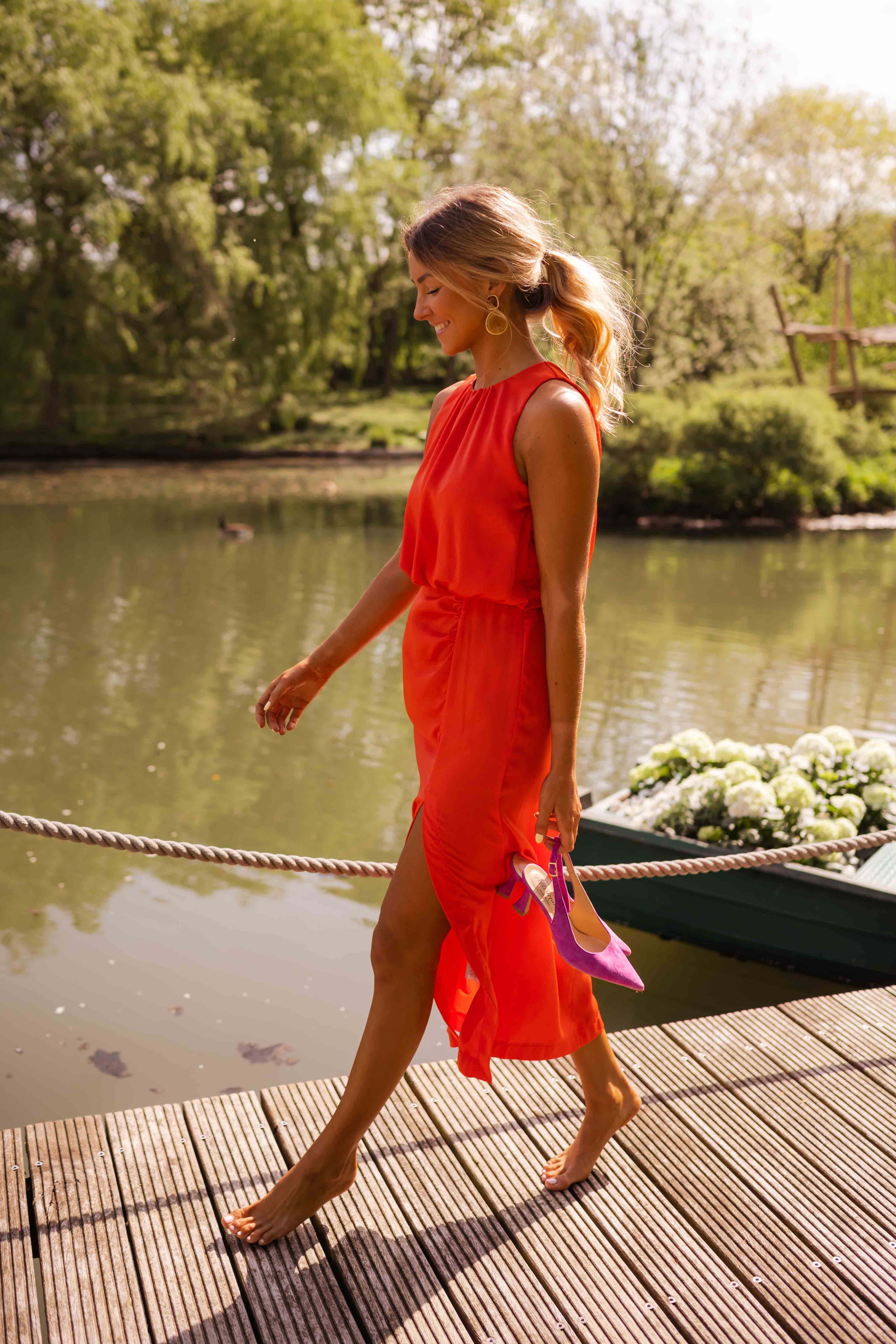 Anavella™ - Elegant Summer Midi Dress with Fluid and Refined Design