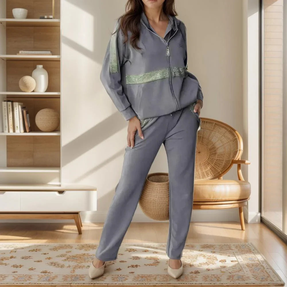 Delisara - Stefany Set in Super Soft Sweatshirt with Subtle Shine