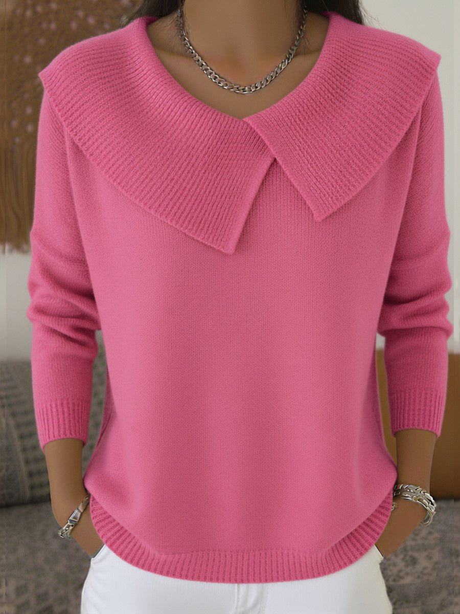 Faylorae - Elegant Winter Jumper for Women with Notched Collar and Festive Pattern